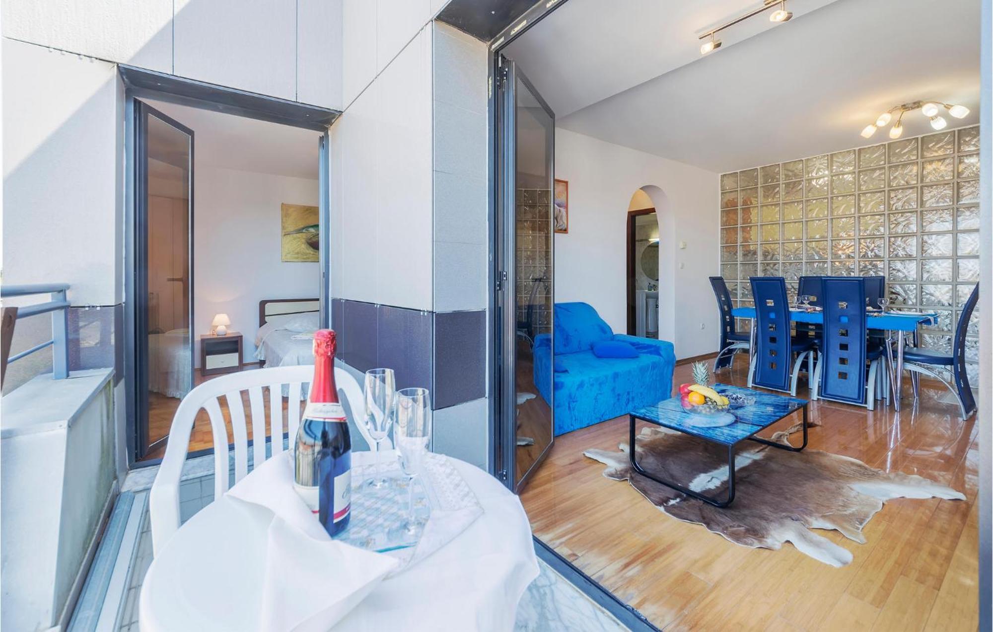 1 Bedroom Beautiful Apartment In Pula Exterior photo