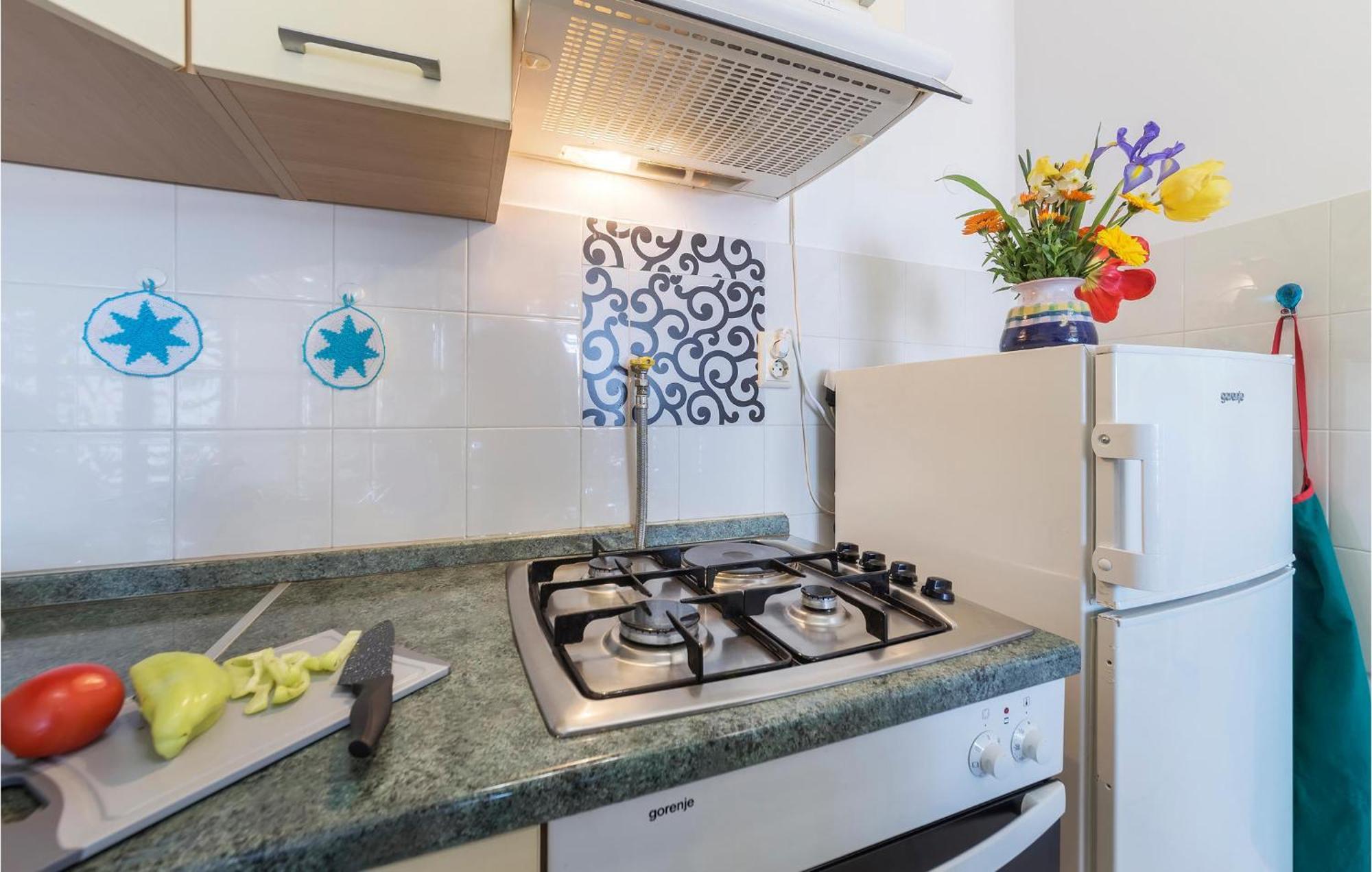 1 Bedroom Beautiful Apartment In Pula Exterior photo